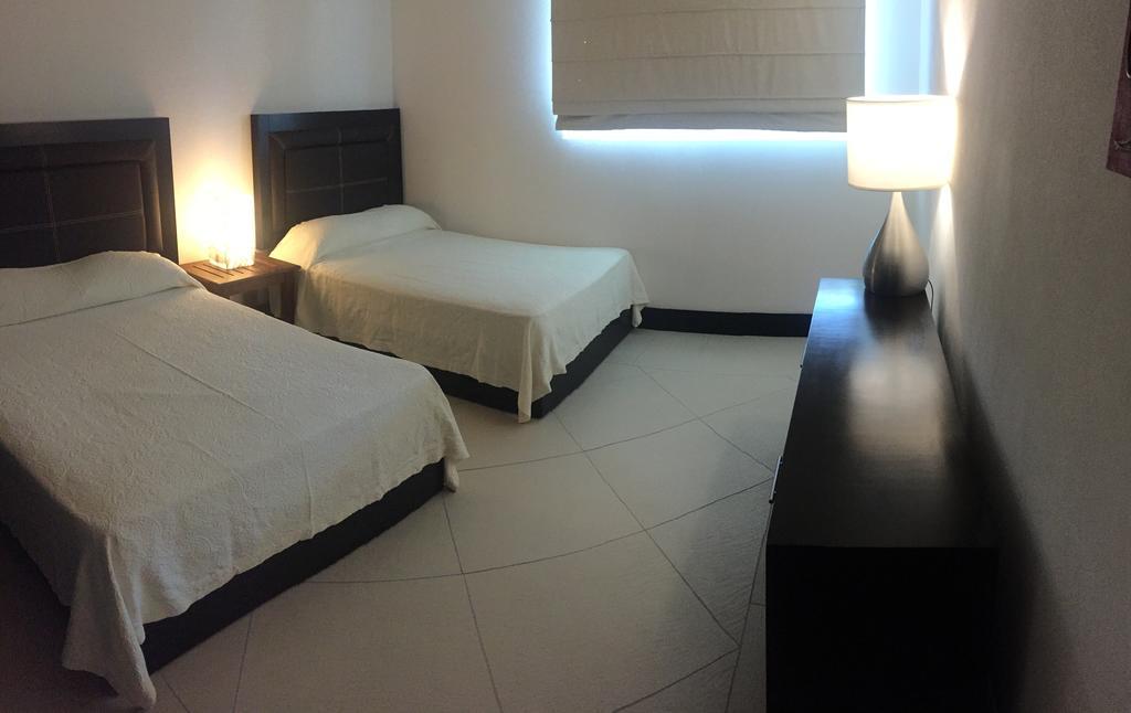 Bay View Grand Marina Condo 1004S イスタパ 部屋 写真
